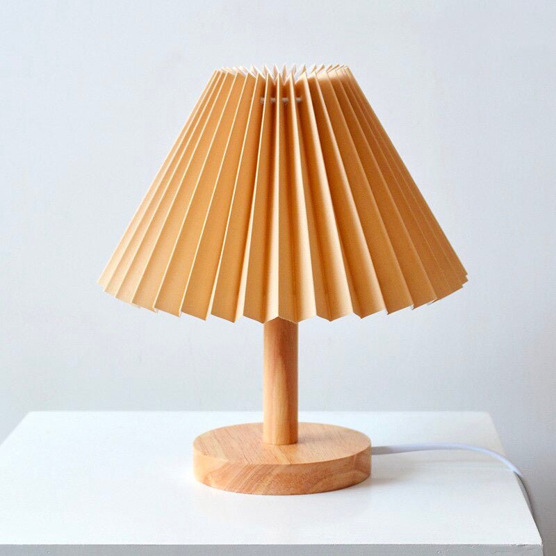 Lampe de chevet en bois avec abat-jour plié