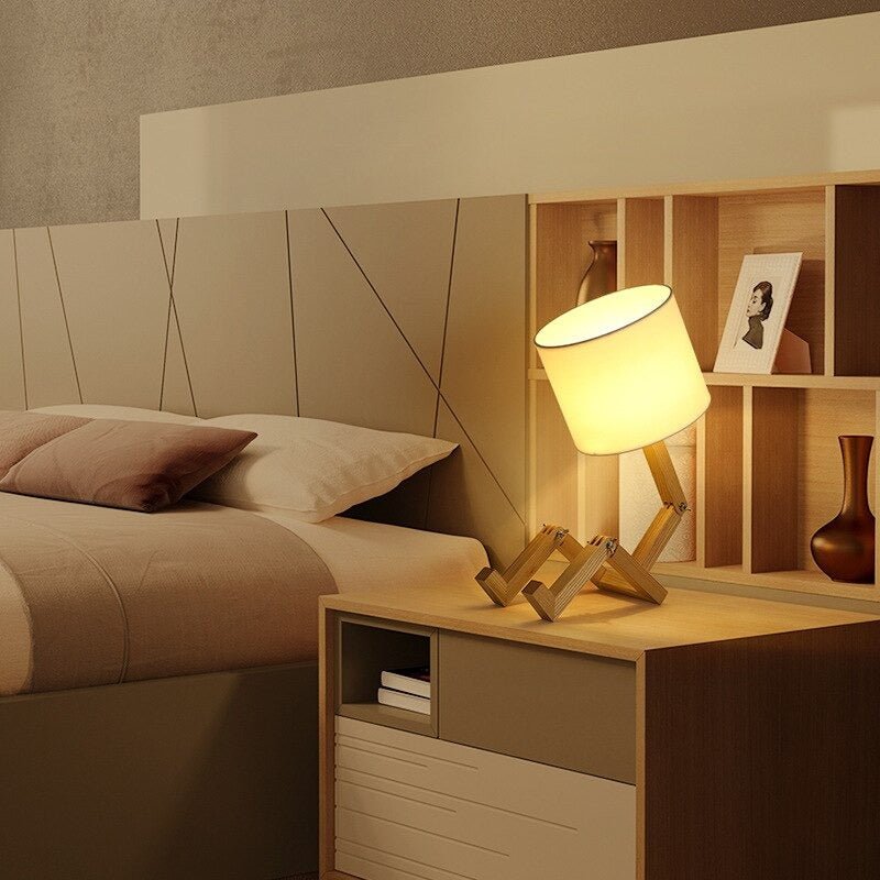 Lampe de chevet en Bois avec design Robot